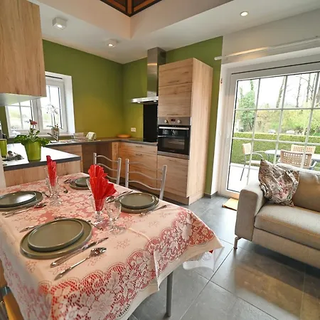 Holiday home La Petite Maison Dans La Prairie Hotton
